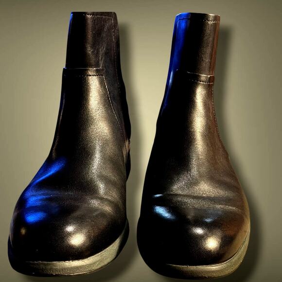 Men\'s Size 9 COLE HAAN Men\'s Premium Black Leather Zip Up Chelsea Boots EUC main image 15